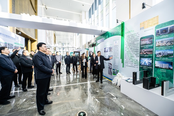 省、厅领导参观心博（中国）有限公司展台 (2).jpg